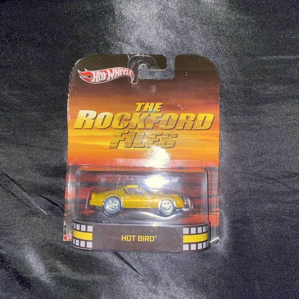 Hot Wheels 2013 Retro Entertainment The Rockford Files - Hot Bird Gold X8910